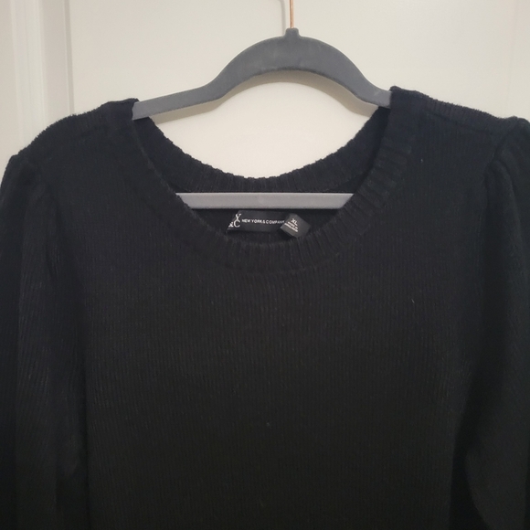 Black Button-Back Cable Sweater Dress - Picture 6 of 13